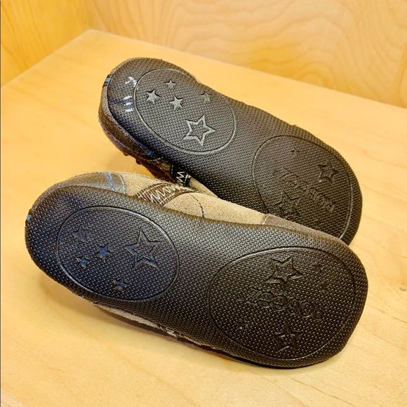 Robeez Baby Boy Shoes - Picture 4 of 8